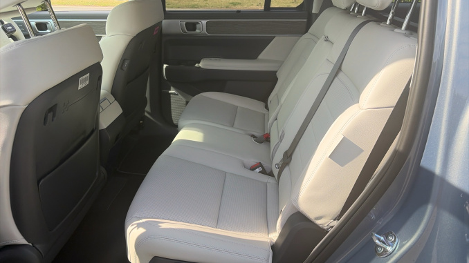 Hyundai SANTA FE 1.6 TGDi Plug-in Hybrid Ultimate 5dr 4WD Auto Estate - Image 16